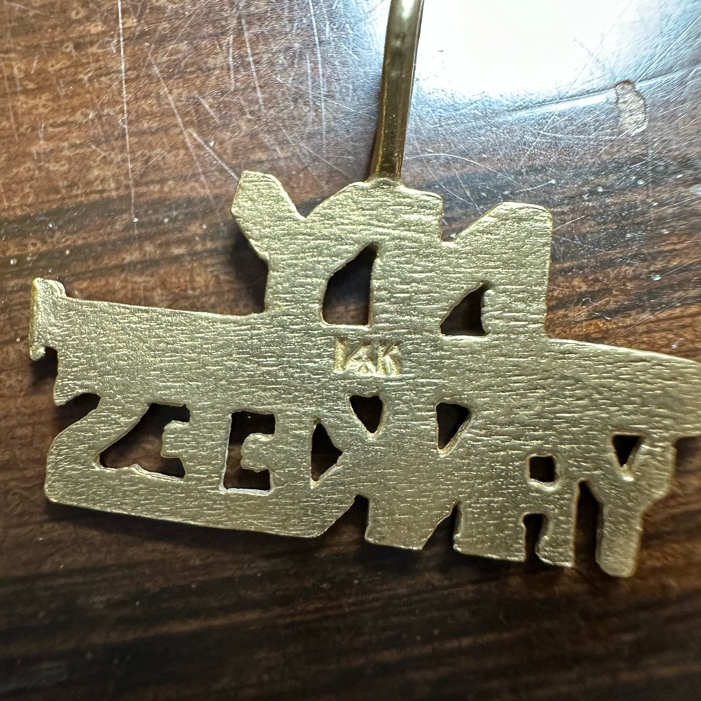 14 KT Gold Yankees Charm - Picture 2 of 3